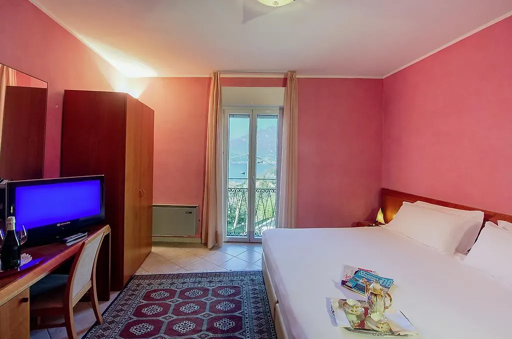 Hotel San Gerolamo Vercurago 3*,